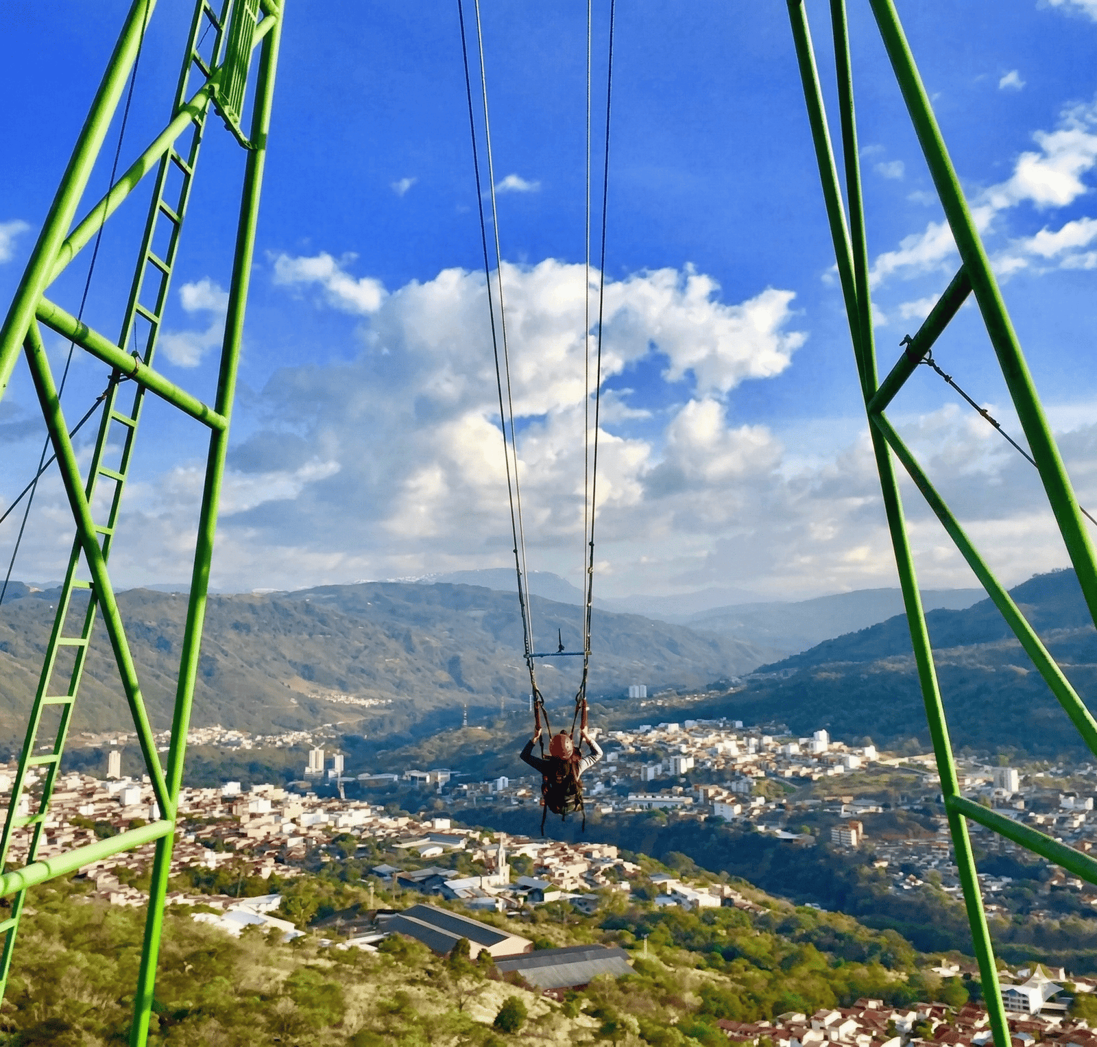 Diseño de Columpio Extremo sobre acantilado con ingeniería certificada